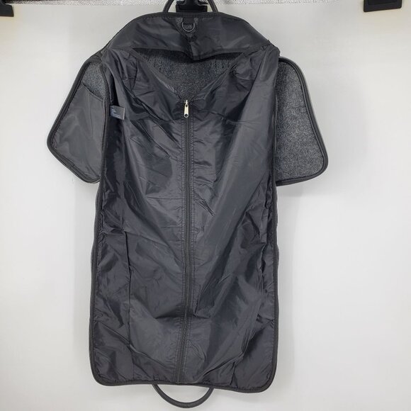 John Varvatos Grey Suit Weekender Zip Up Men's Duffel Travel Bag - Picture 2 of 9